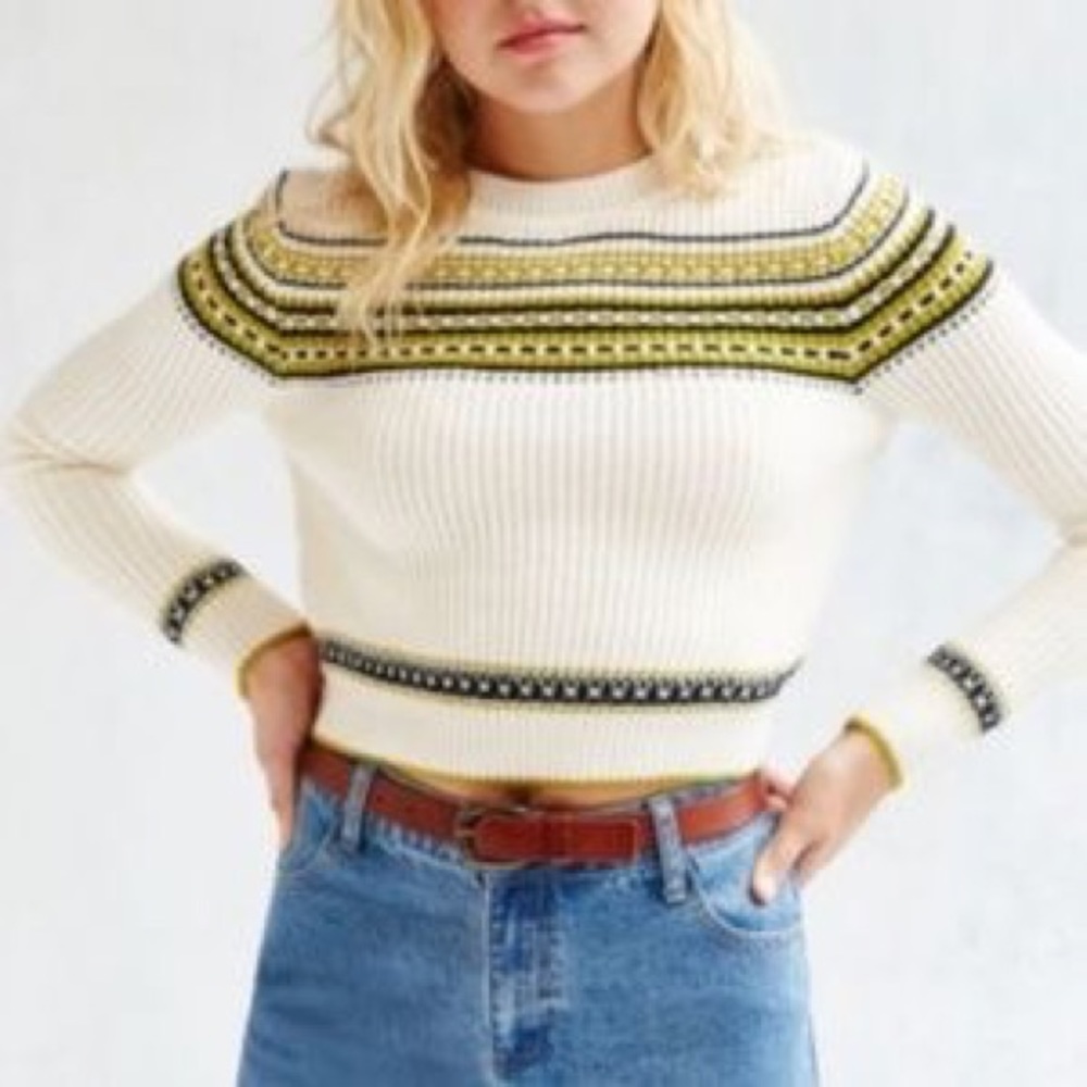BDG Aspen Crew Neck Cropped Sweater